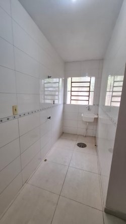Casa de esquina com 03 dormitórios no bairro Santo Afonso 