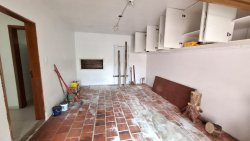 Casa de esquina com 03 dormitórios no bairro Santo Afonso 