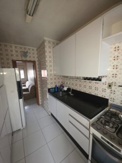 Apartamento com 03 dormitórios no Edifício Oliva 