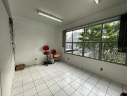 Sala comercial com 49,82m² no Centro 
