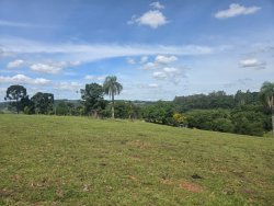 Sítio de esquina com 1,00 hectare no bairro Lomba Grande  