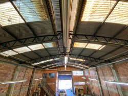 Pavilhão Industrial com 360m² para locação na Feitoria 