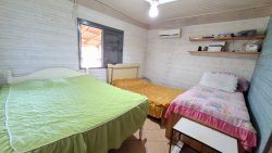 Sítio de 7.690m² com casa de 03 dormitórios no bairro Emancipação  