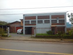 Pavilhão de 600 metros quadrados 