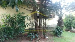Casa com 03 dormitórios no bairro Lomba Grande 