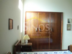 Otima casa bem localizada em Lomba Grande 