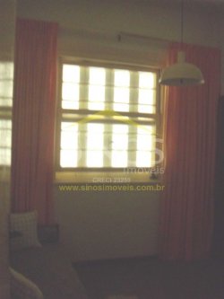 Otima casa bem localizada em Lomba Grande 