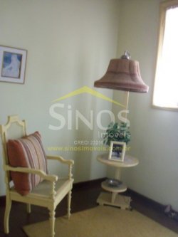 Otima casa bem localizada em Lomba Grande 