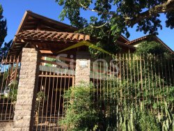 Otima casa de esquina 