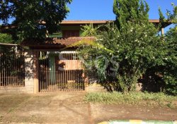 Otima casa de esquina 