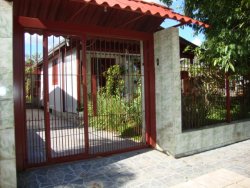 Casa com dois dormitorios na Feitoria 