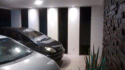 Casa de alto padrão em Lomba Grande 