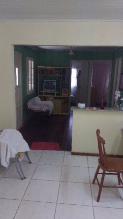 Chalé com 3 dormitorios em Novo Hamburgo 