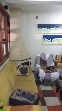 Casa com 03 dormitórios no Boa Saúde 