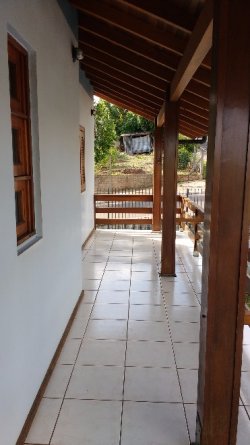 Casa com 03 dormitórios no Boa Saúde 