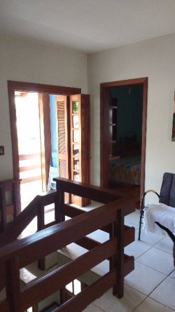 Casa com 03 dormitórios no Boa Saúde 