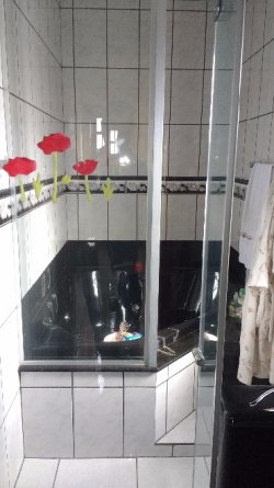 Casa com 03 dormitórios no Boa Saúde 
