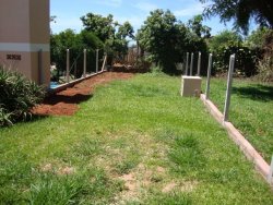 Sobrado novo na área central de Lomba Grande 
