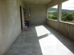 Lindo sitio em Lomba Grande com 2,5 hectares 