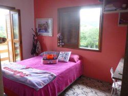 Lindo sitio em Lomba Grande com 2,5 hectares 