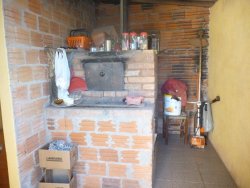 Sítio na área central de 1,6 hectare em Lomba Grande 