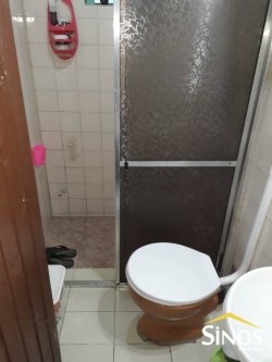 Terreno com 02 Imóveis na Scharlau 
