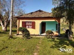 Sítio de  2,00 hectares com abundância de água na Lomba Grande 