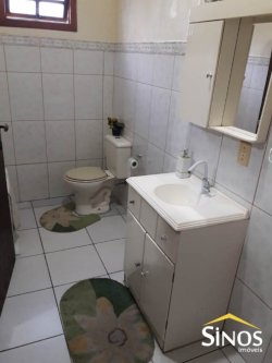 Casa com 02 dormitórios no bairro Rondônia 