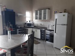 Casa com 02 dormitórios no bairro Rondônia 