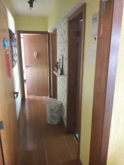 Apartamento com 02 dormitórios no centro 