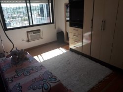 Apartamento com 02 dormitórios no centro 