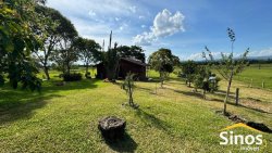 Lindo sítio de 4,00 hectares em Lomba Grande 