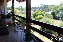 Casa próximo a área central de Lomba Grande 