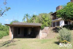 Casa próximo a área central de Lomba Grande 