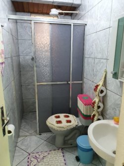 Terreno na Feitoria com duas casas  