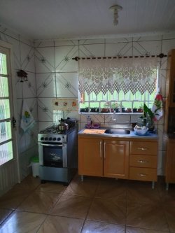 Terreno na Feitoria com duas casas  