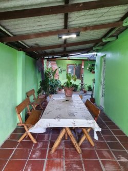 Terreno na Feitoria com duas casas  