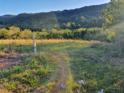 Área de 2,00 hectares com imóvel em Lomba Grande 
