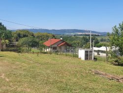 Casa Rústica na região central de Lomba Grande  