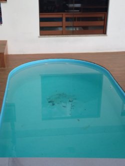 Bela casa com salão de festas  