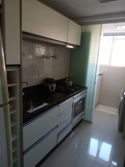 Belo apartamento no Edifício Belle Ville   