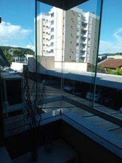 Belo apartamento no Edifício Belle Ville   