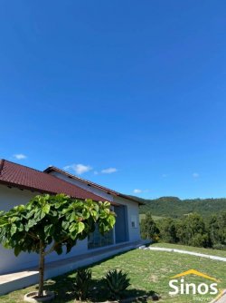 Casa nova com 1.000,00 m² no condomínio rural Country Village 