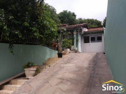 Casa em alvenaria com linda vista  