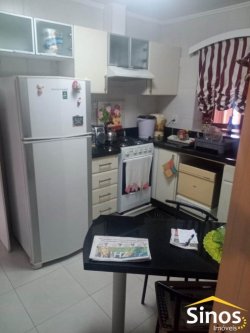 Bela casa de esquina, em zona nobre 