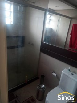 Bela casa de esquina, em zona nobre 