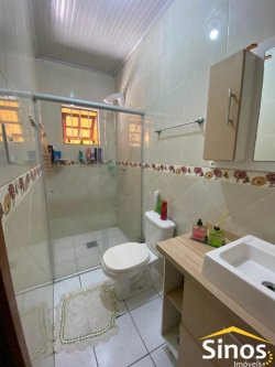 Casa de dois dormitórios no bairro Rio Branco  