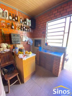 Casa de dois dormitórios no bairro Rio Branco  