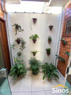 Casa de dois dormitórios no bairro Rio Branco  