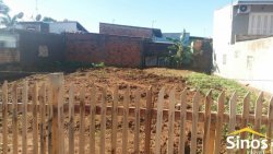 Terreno de 300 m², no bairro Santos Dumont 